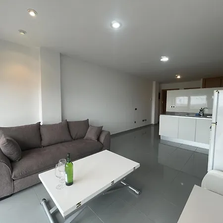 Beachfront Stunning Views