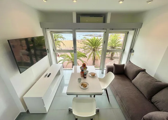 Beachfront Stunning Views Daire *