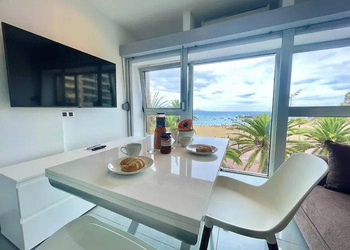 Beachfront Stunning Views Daire Las Palmas de Gran Canaria