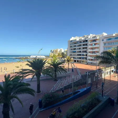 Beachfront Stunning Views Lejlighed