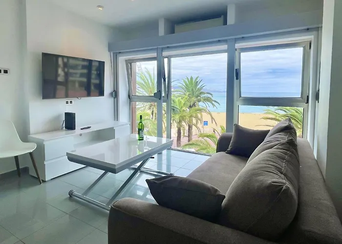 Апартаменти Beachfront Stunning Views Лас-Пальмас-де-Гран-Канарія